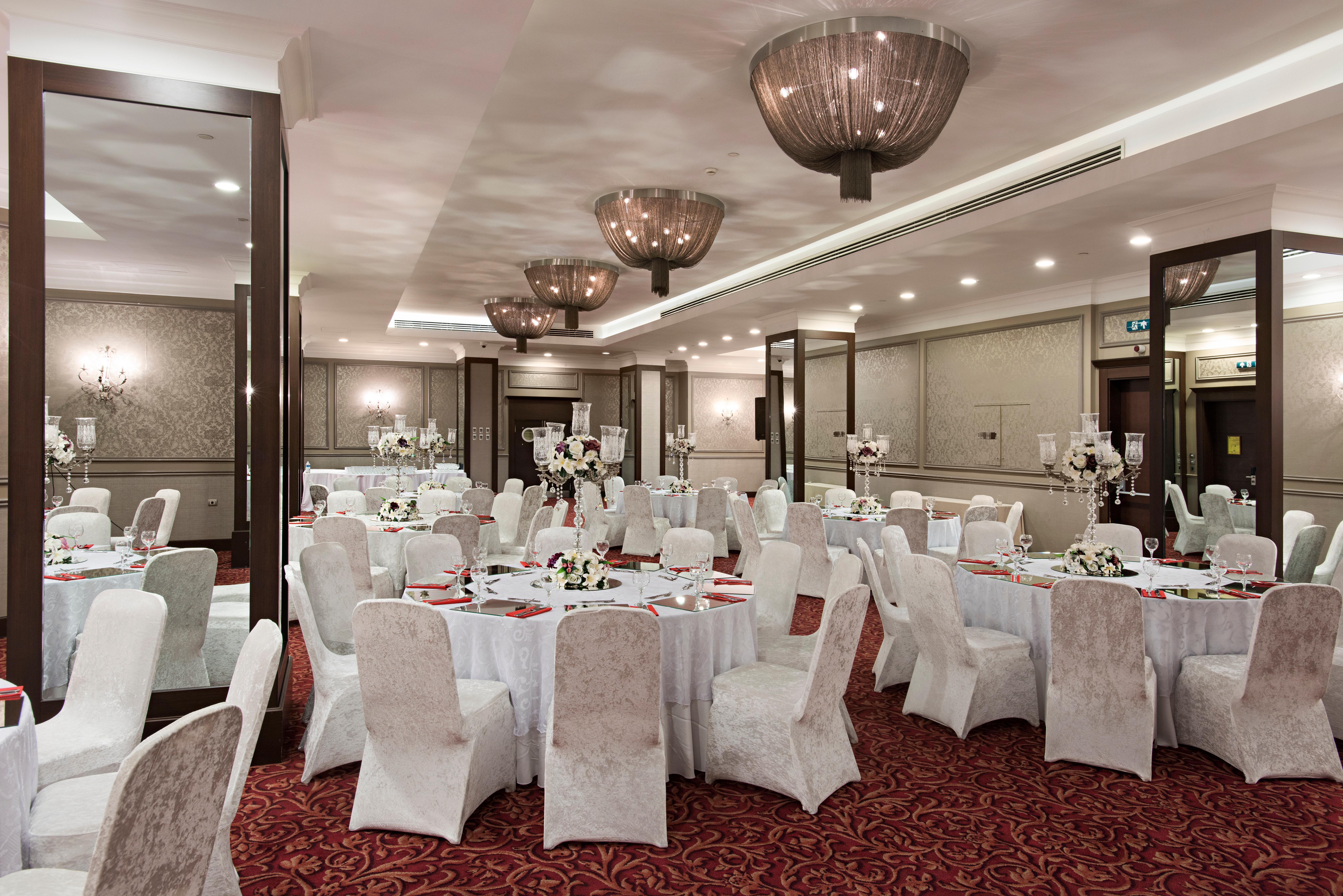 Doubletree By Hilton Istanbul - Sirkeci Hotel Екстериор снимка