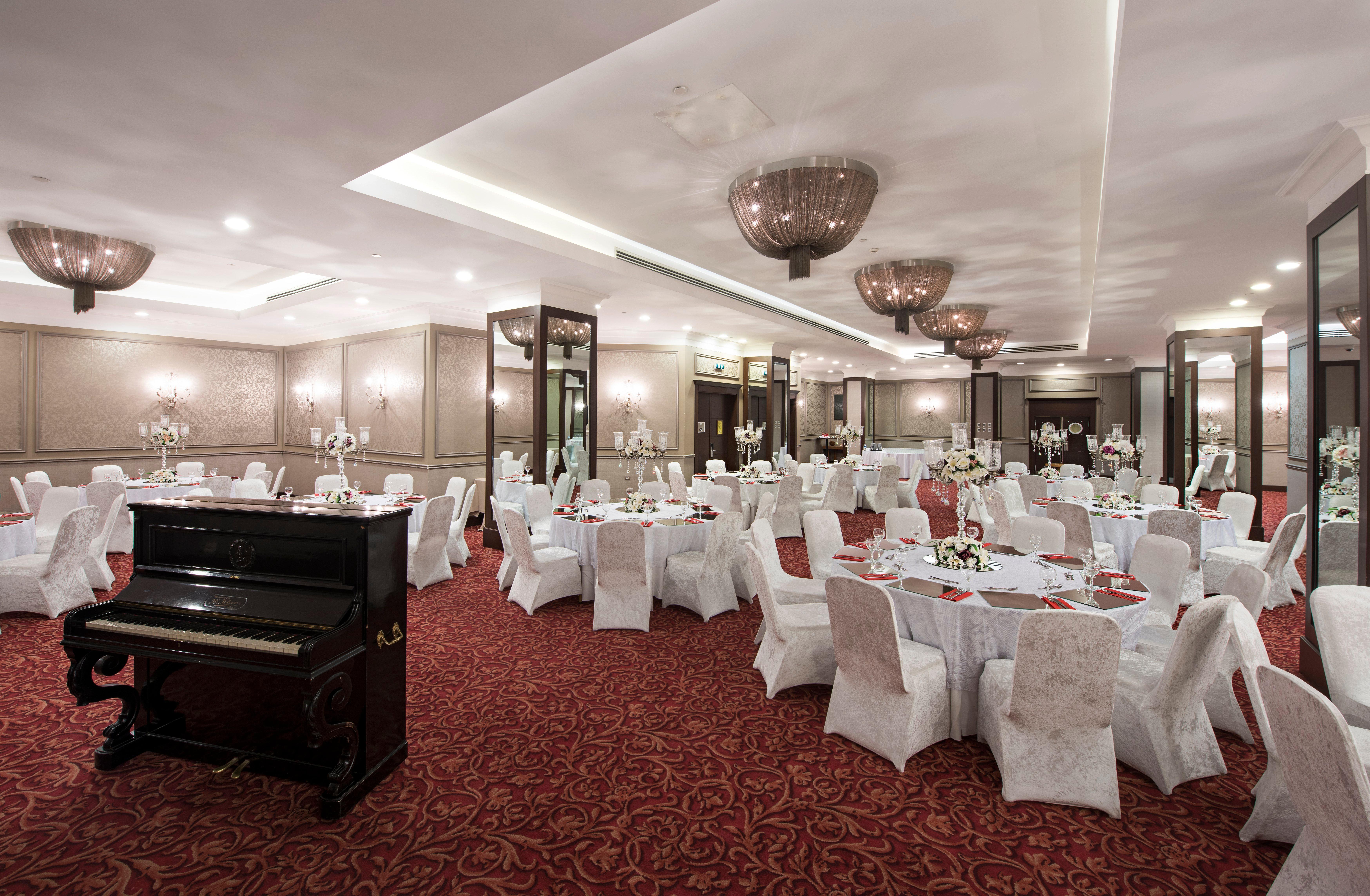 Doubletree By Hilton Istanbul - Sirkeci Hotel Екстериор снимка